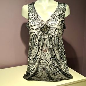 NWOT tank with beaded diamond